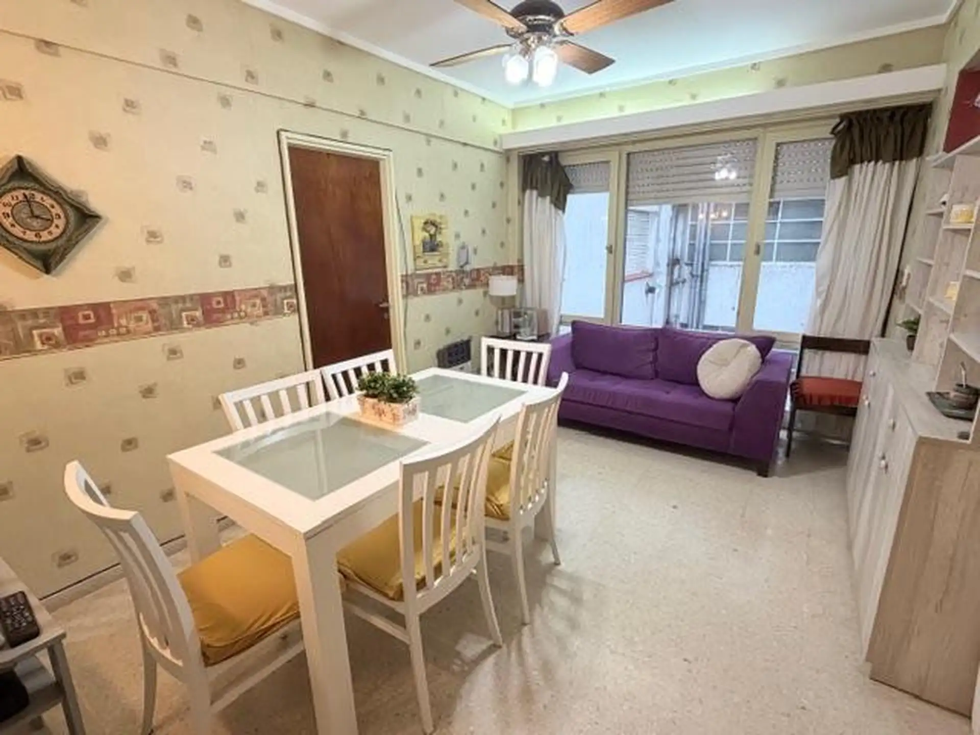 Depto 1 ambiente y medio, 32m² con ascensor — sin cochera