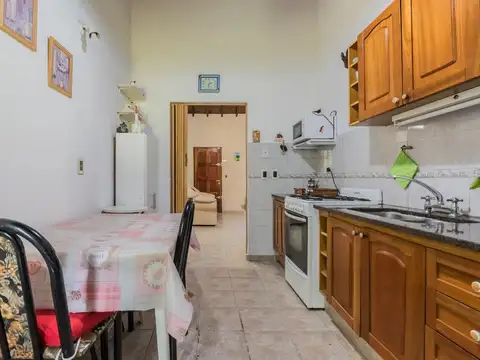 VENTA CHALET 4 AMB EN ITUZAINGO CON JARDIN