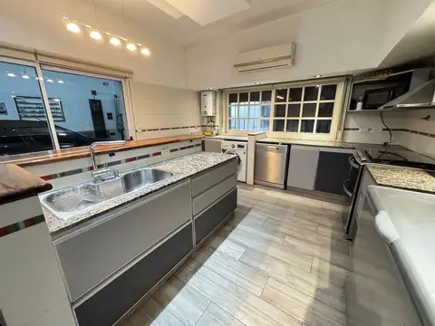 Casa en Venta en Pompeya, USD 198.000