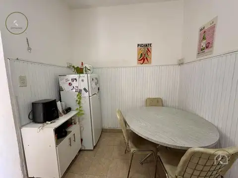 Casa de pasillo en venta 1 dormitorio Refinerias