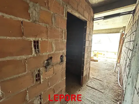 Departamento 4 ambientes con 3 baños