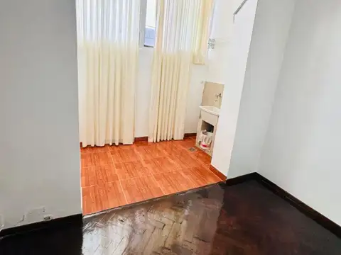 Impecable Ubicacion Ambiente Dividido Bajas Expensas