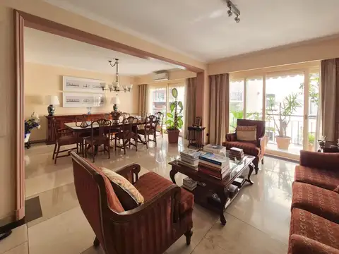 Departamento en Venta con 2 cocheras