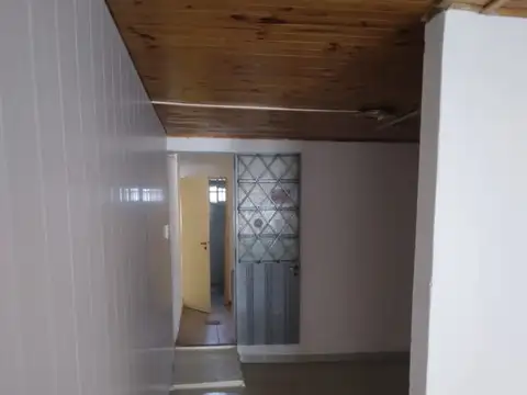 Local en Alquiler en Campana, USD 750.000
