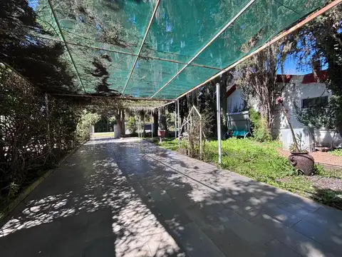 VENTA DE CASA EN PUEBLO ESTHER, DOS TERRENOS, APTA CREDITO