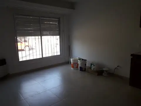 Depto Tipo Casa en Alquiler de 1 dormitorio