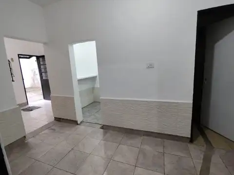Depto Tipo Casa en Alquiler en Barrio Manzanares, $ 600.000