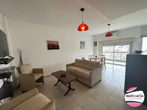 Oficina en Alquiler en Flores, $ 500.000