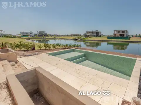 Casa  a la laguna a estrenar con 3 suites en venta en LOS PUENTES