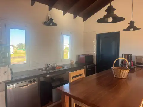 Casa en Venta con 4 cocheras