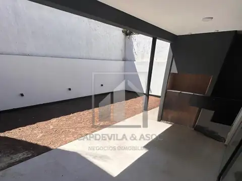 CASA 3 DORMITORIOS - MIRADORES DE MANANTIALES