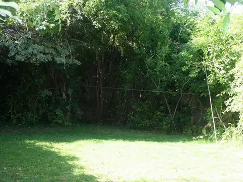 Casa en Venta con 3 cocheras