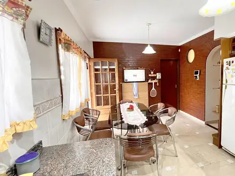 Casa en Venta en Mataderos, USD 370.000
