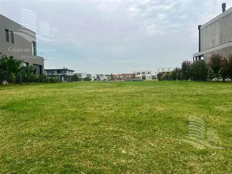 Terreno en venta en Barrio Yacht-Nordelta