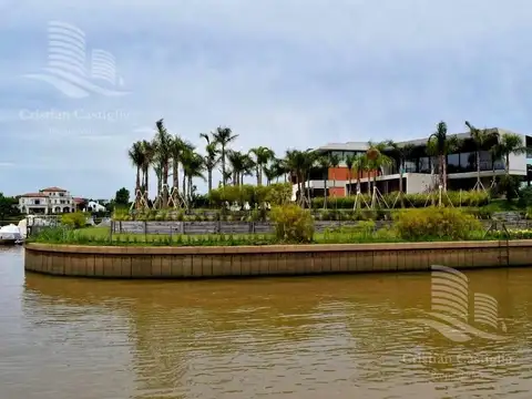 Terreno en venta en Barrio Yacht-Nordelta