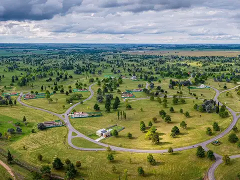 Terreno en Venta en Countries y Barrios Cerrados en Campana, USD 14.900