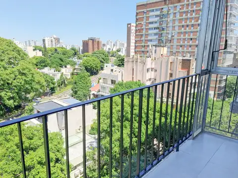 Capitán General Ramón Freire 2000, Piso 8