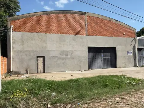 EN VENTA - DEPOSITO EN VILLA ELISA