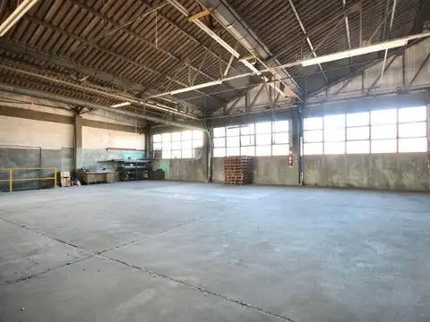Venta Nave Industrial Galpón Comercial Avellaneda