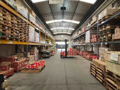 VENTA GALPON IDUSTRIAL LOG. 400M² CUB EN CASEROS
