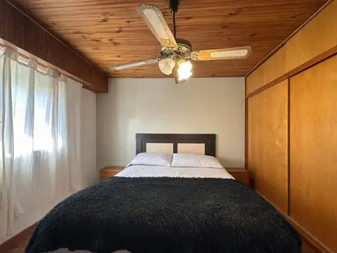 CASA 3 AMBIENTES C/COCHERA QUINCHO JARDÍN Y PATIO 