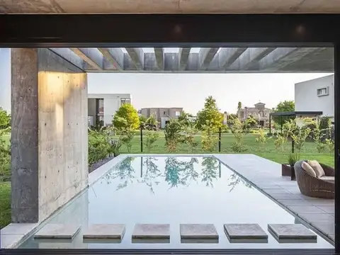 Casa 3 ambientes con 2 baños