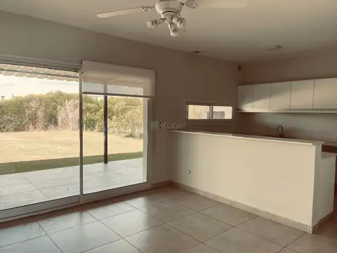 Alquiler anual casa 4 ambientes Barrio San Gabriel, Villanueva, Tigre