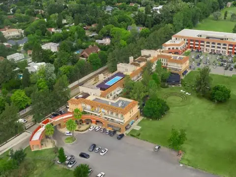 Local en Pueblo Caamaño.