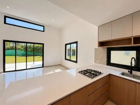 Casa  en Venta en Barrio Santa Elisa, Pilar del Este, Pilar