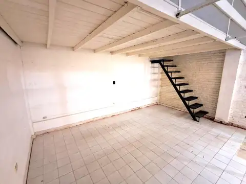 Local en Venta 30 años