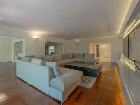 Departamento 4 ambientes con 3 baños