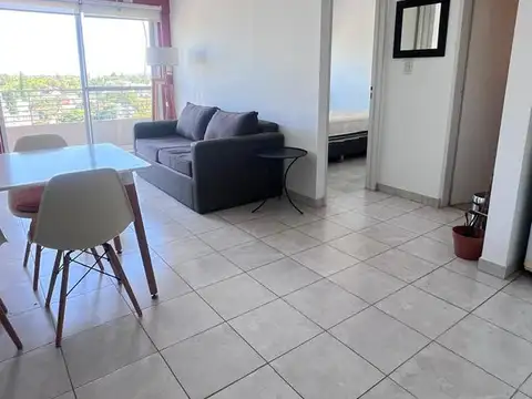 Departamento en Alquiler en Villa Talleres, $ 520.000