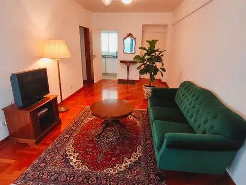 Impecable departamento  al frente de 2 ambientes  c/ cochera en Palermo