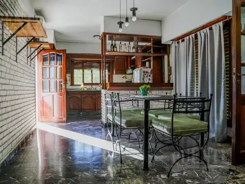 Casa en Venta en Lomas De Zamora, USD 159.000