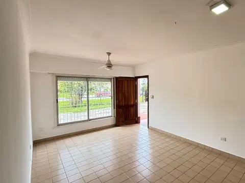 Casa en Alquiler de 3 dormitorios