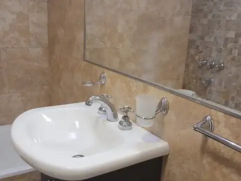 Departamento en Alquiler con 1 cochera