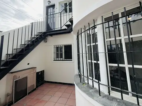 PH/Casa en alquiler en Mataderos con terraza, parrilla y cochera
