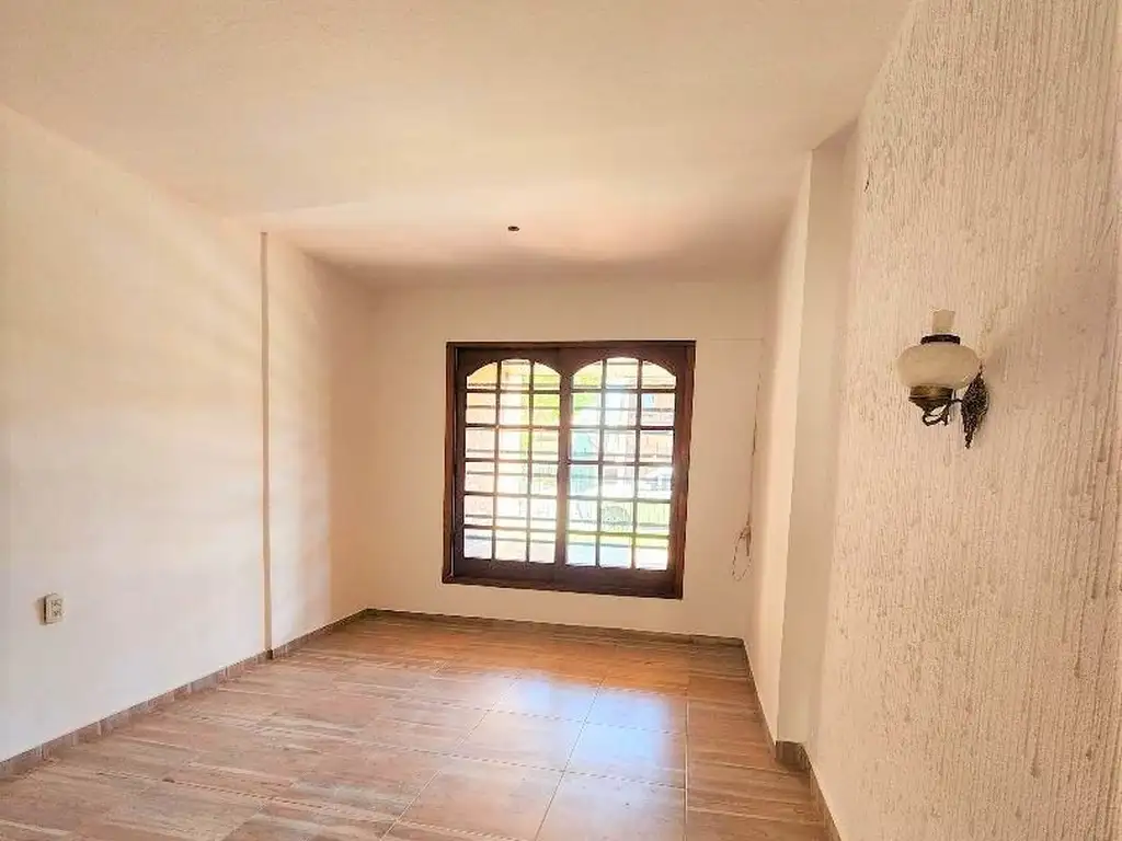 MATANZA 1350 de 4 Unidades en Villa Dominico