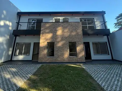 Venta de casa en Villa Udaondo - Parque Leloir