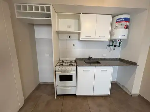 Departamento en Alquiler en Castelar Sur, $ 450.000