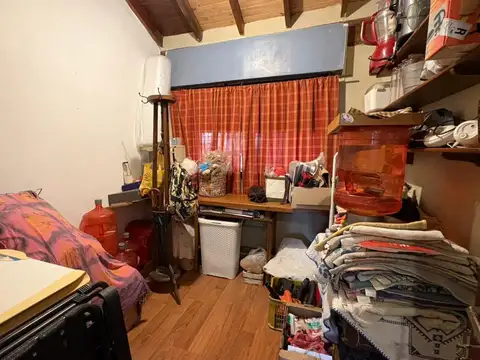 CASA EN VENTA 4 AMBIENTES