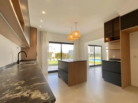Casa en Venta en Puertos - Riberas, USD 385.000