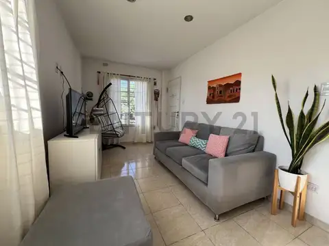 VENTA CASA ALTOS PODESTA 4 AMBIEMTES ESQUINA.