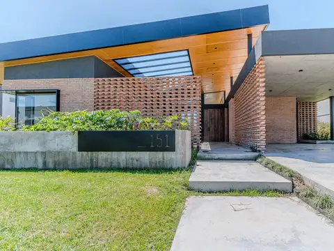 Casa 151, La Providencia