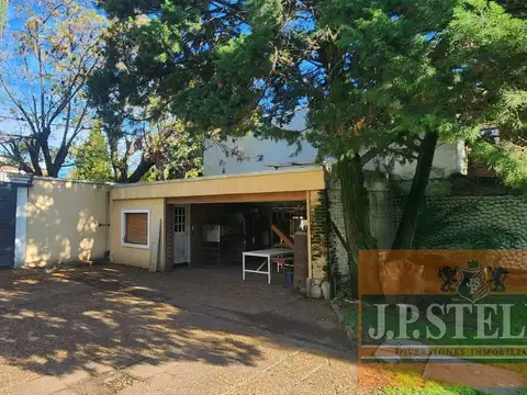 Casa 5 ambientes con 4 baños