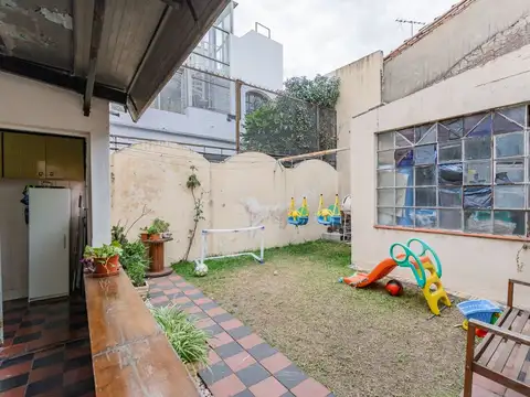 VENTA 2 CASAS DE 3 AMB C/ UNA SOBRE 1 LOTE PROPIO