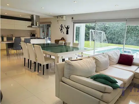 Casa en Venta de 4 dormitorios