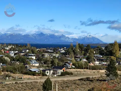Barrancas de Dina Huapi. Lote N° 66.