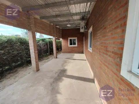 Casa 2 ambientes con 1 baño