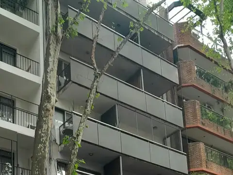 DUEÑO EXCELENTE MONOAMBIENTE DIVISIBLE CATEGORIA AL FRENTE A NUEVO TODO EQUIPADO